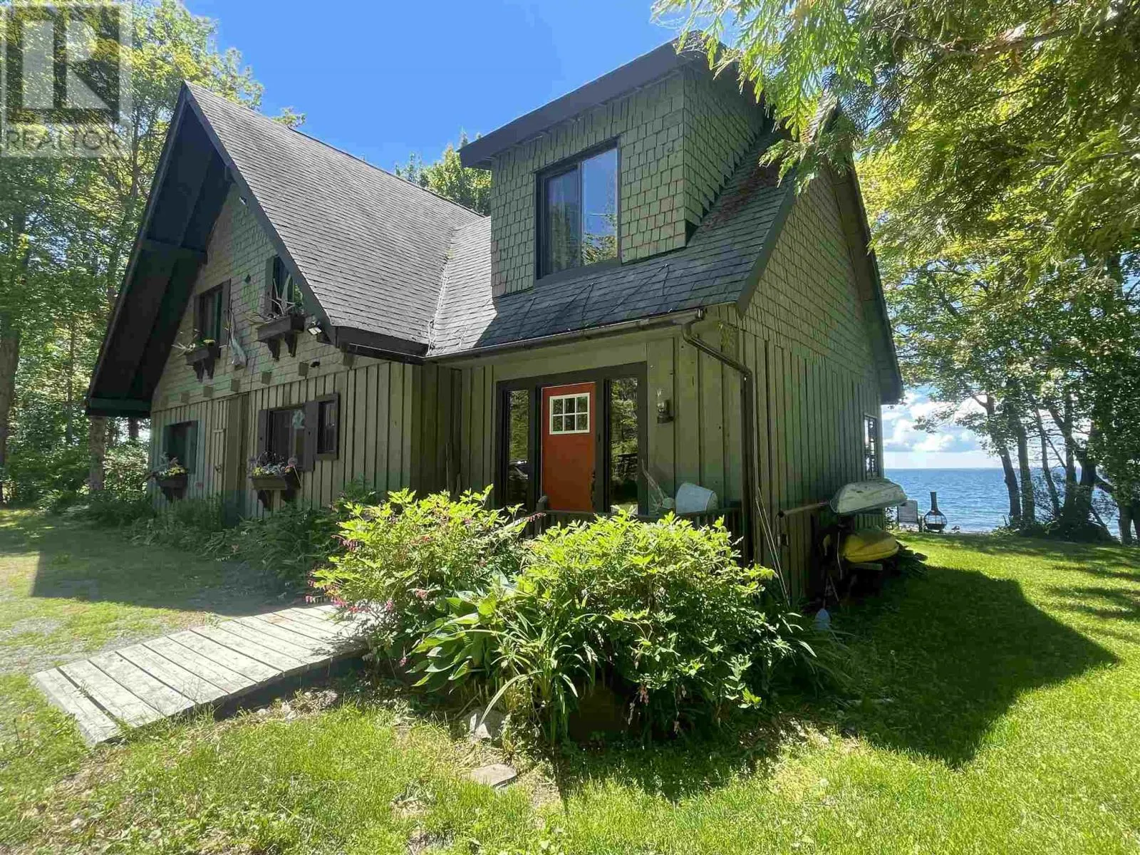 370 Lake ST