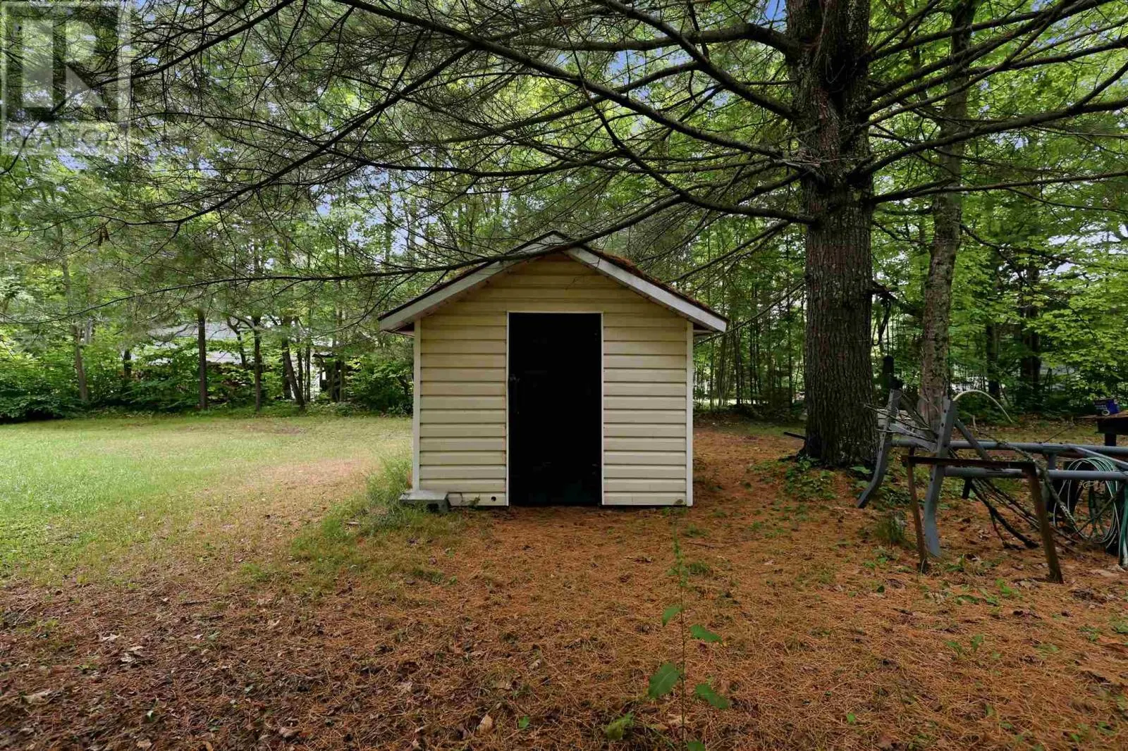 264 Whispering Pines DR