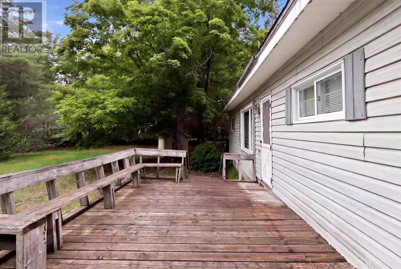 264 Whispering Pines DR
