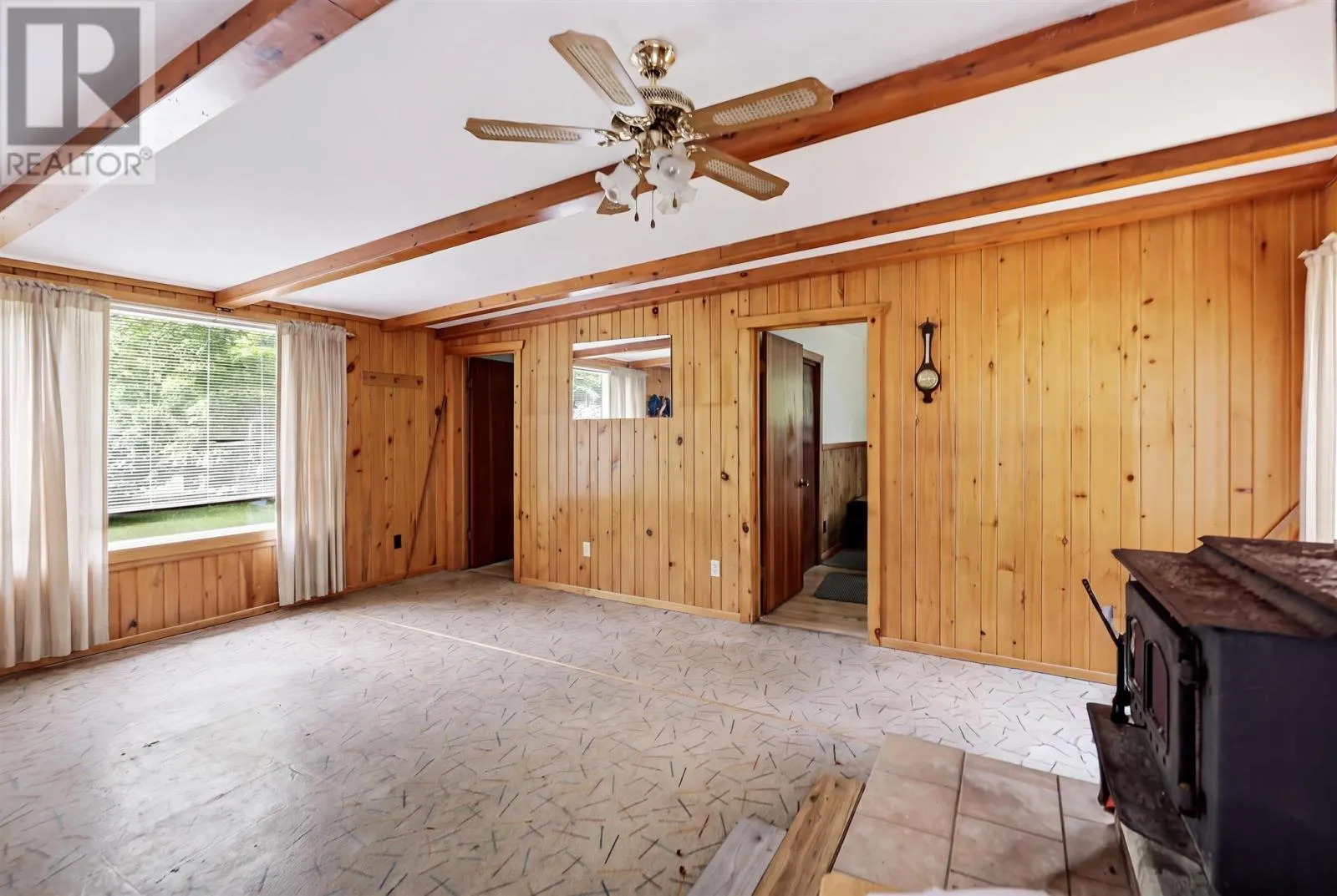 264 Whispering Pines DR