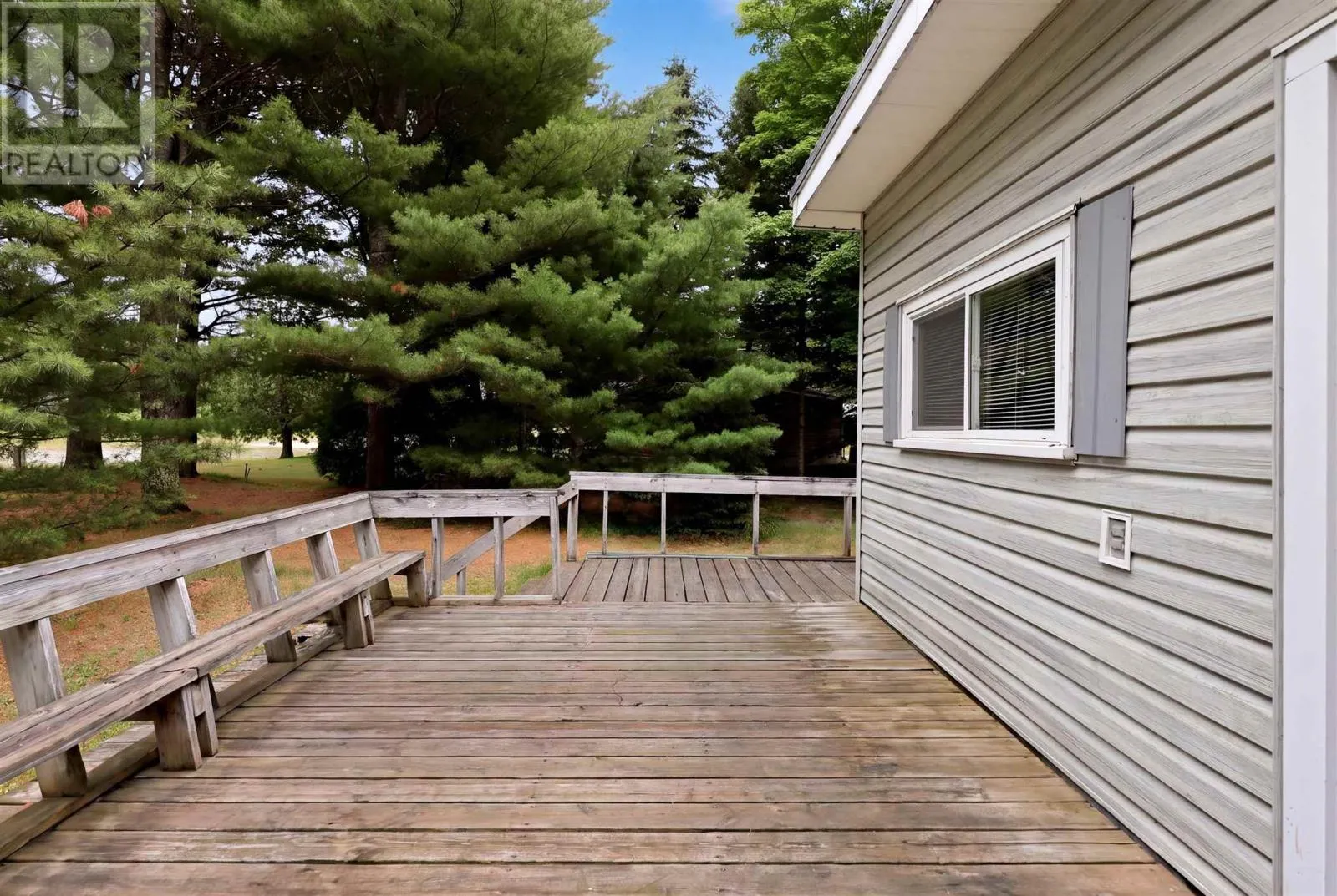 264 Whispering Pines DR