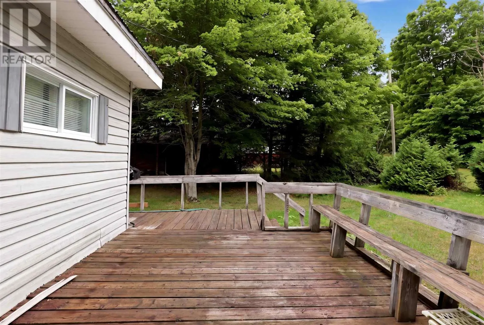 264 Whispering Pines DR