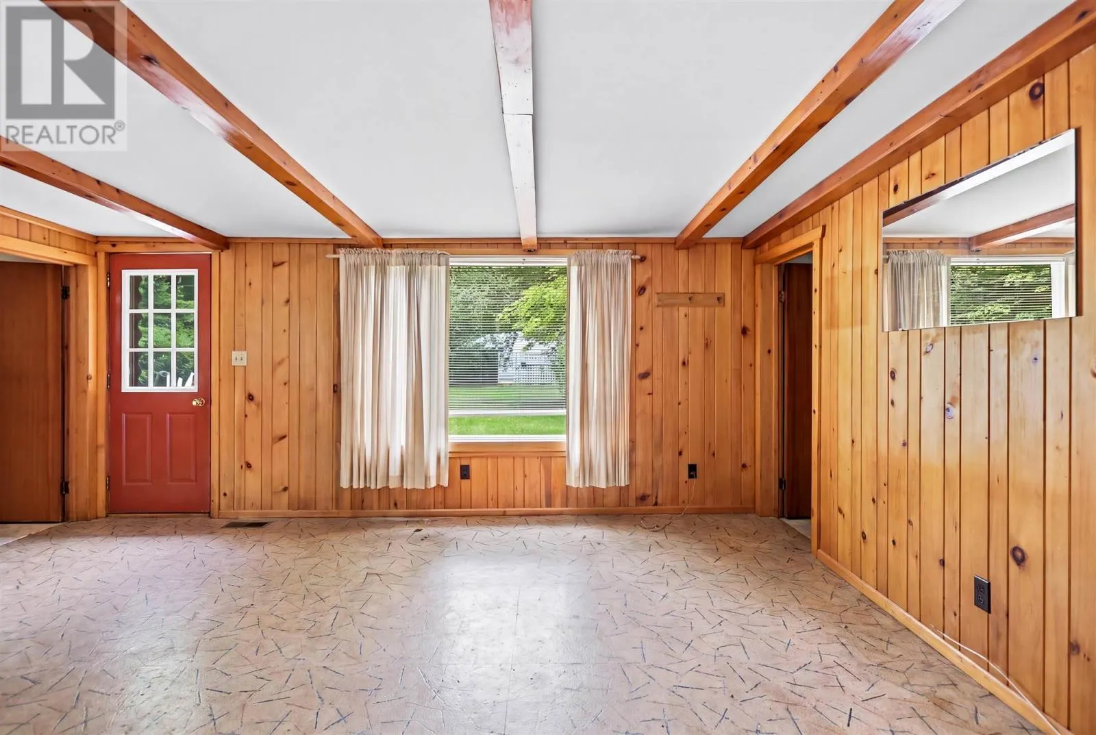 264 Whispering Pines DR