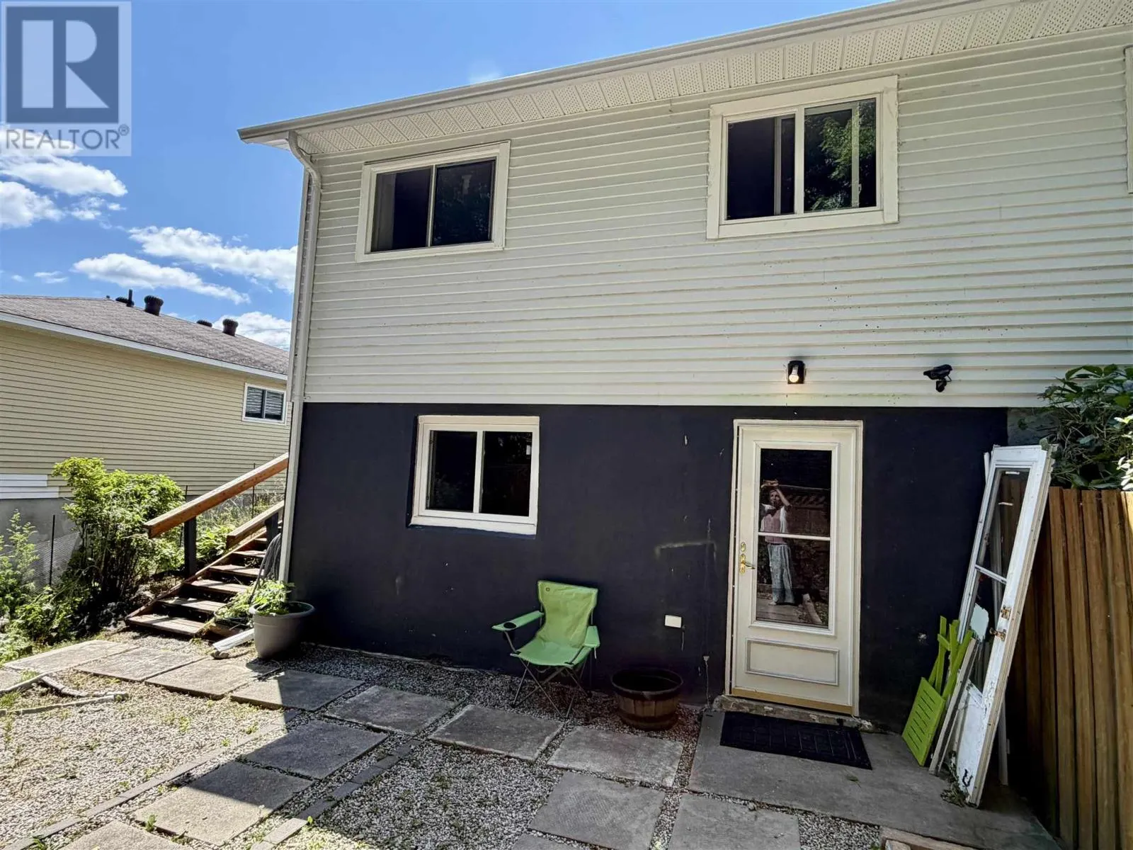 136 Frobel DR