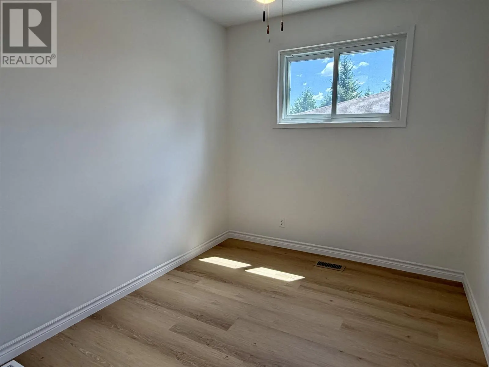 136 Frobel DR