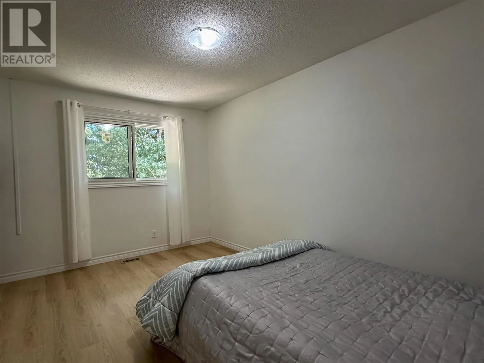 136 Frobel DR