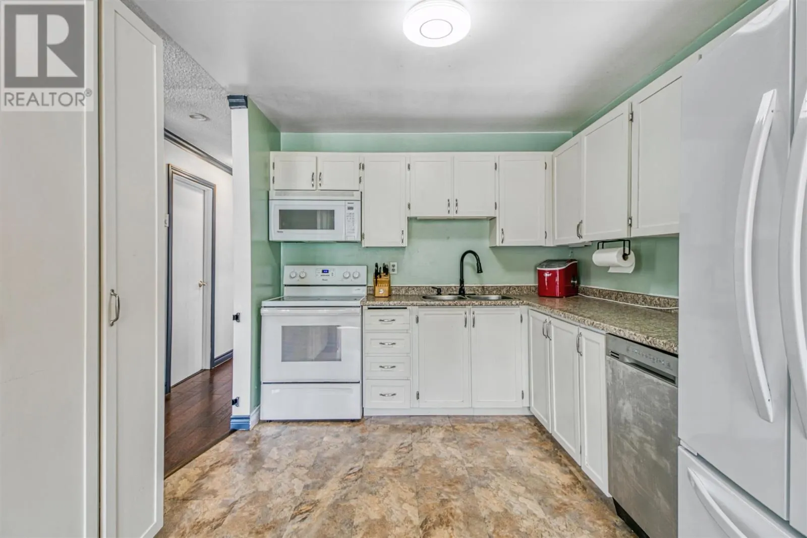 22A Ottawa AVE