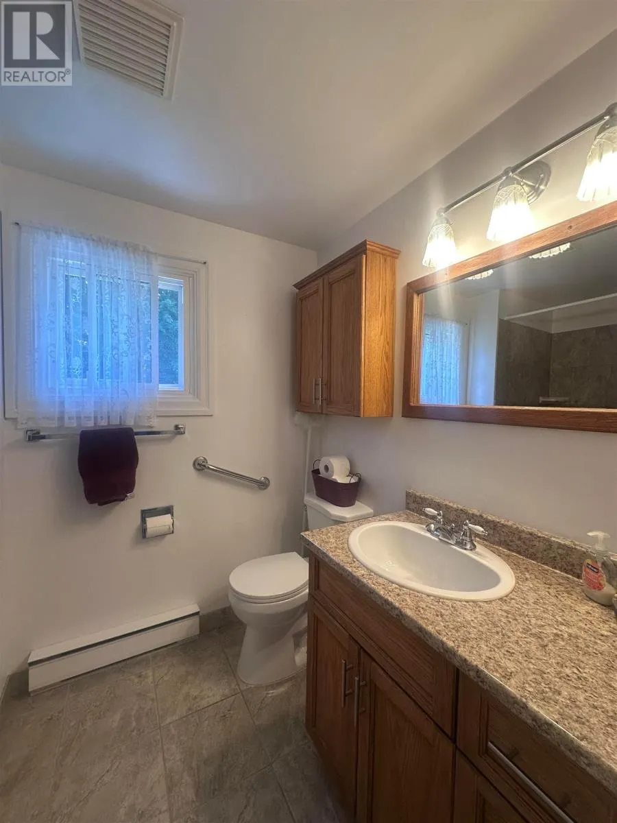 223A Ottawa AVE