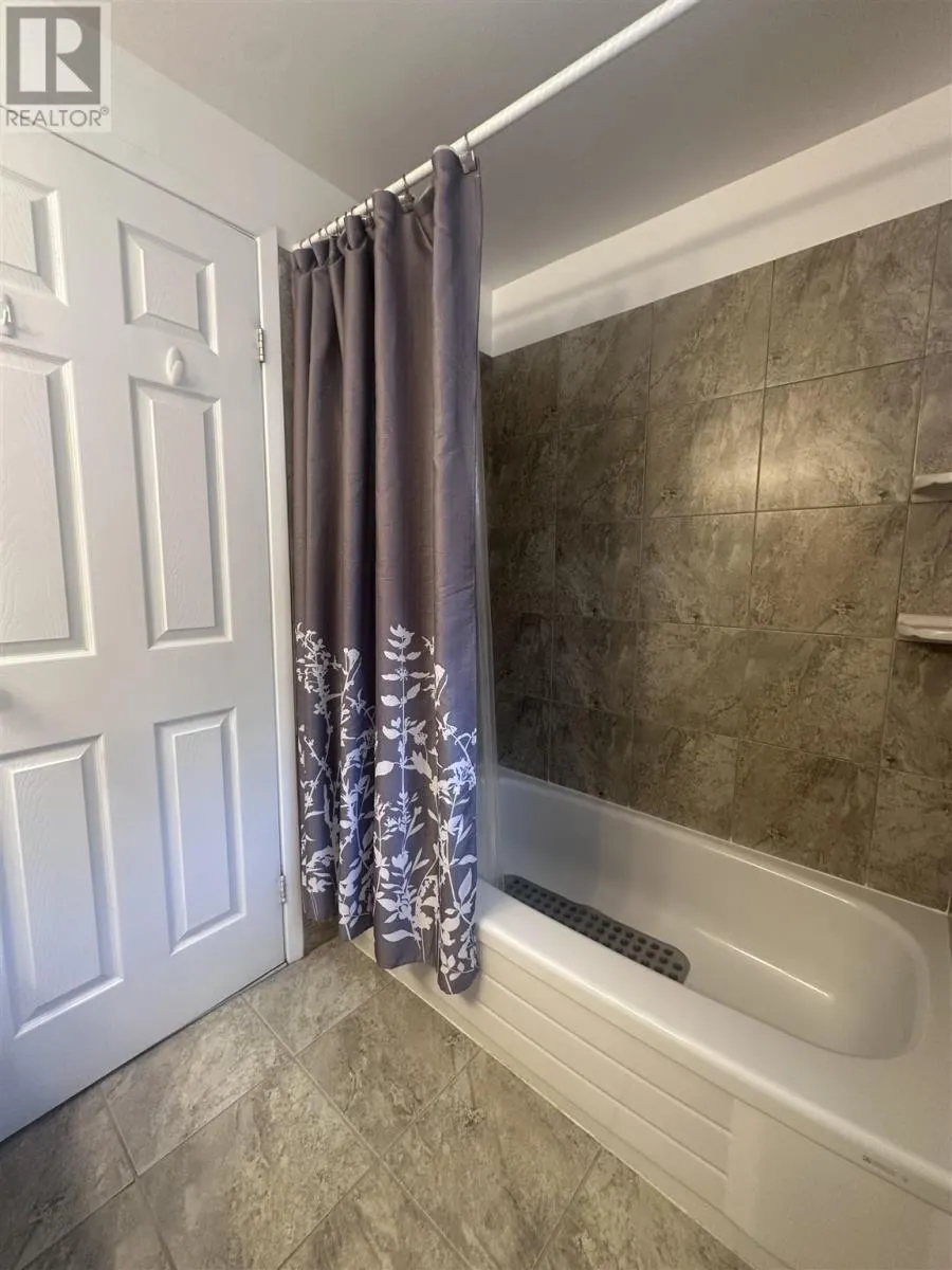 223A Ottawa AVE