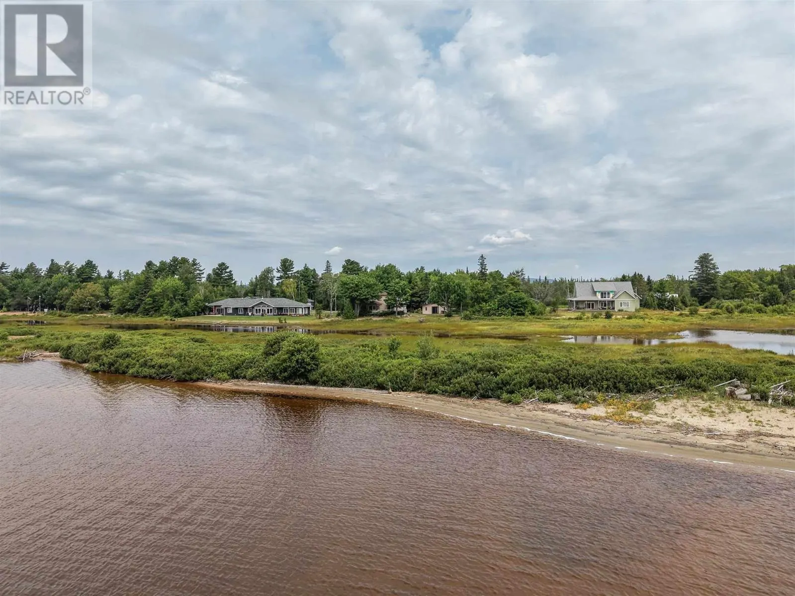1966 Pineshores RD