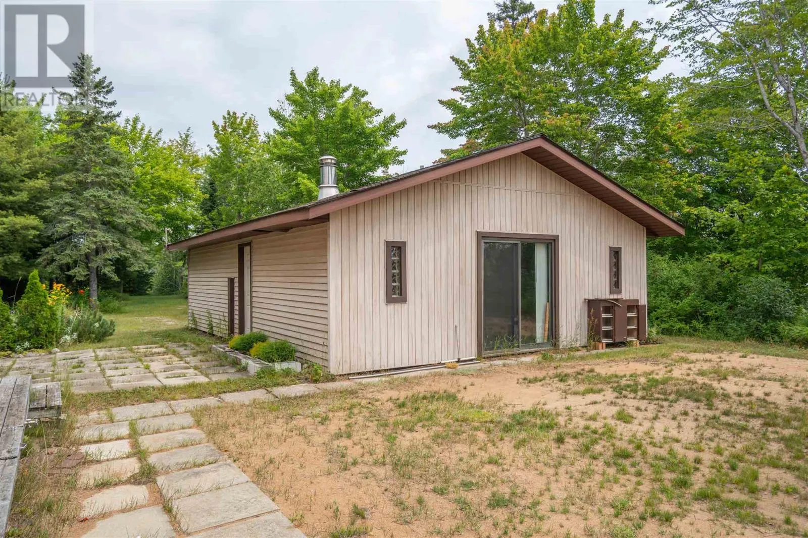 1966 Pineshores RD