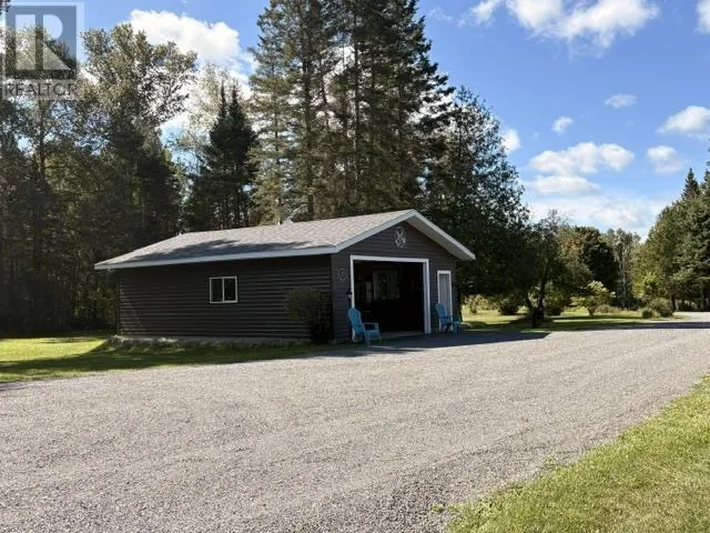 2032 20th Side RD