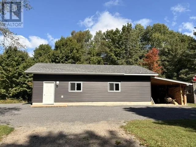 2032 20th Side RD