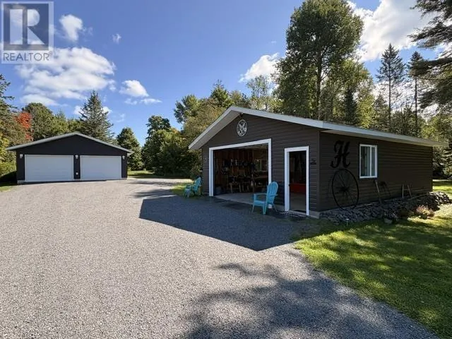 2032 20th Side RD