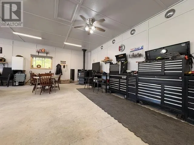 2032 20th Side RD