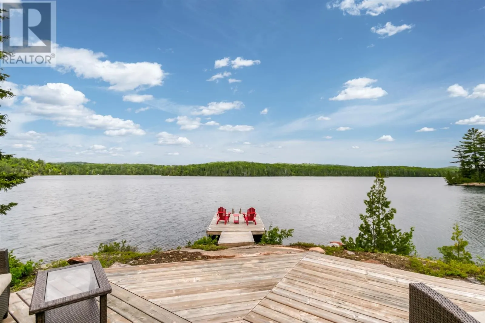 1480 Dunlop Shores RD