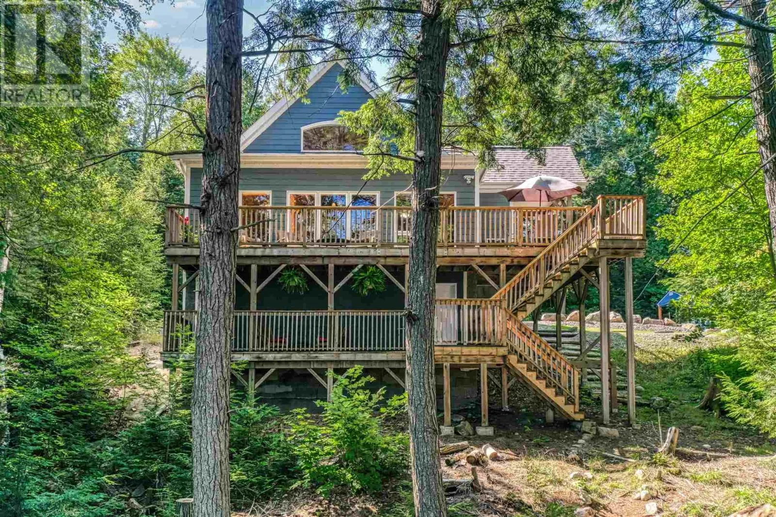 564 Dunlop Shores RD