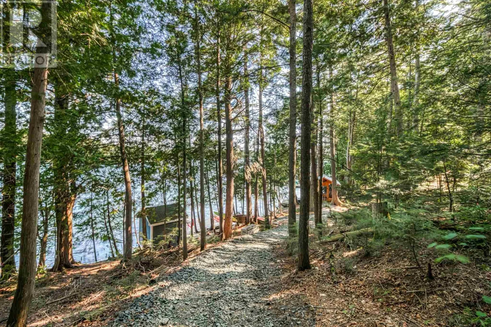 564 Dunlop Shores RD