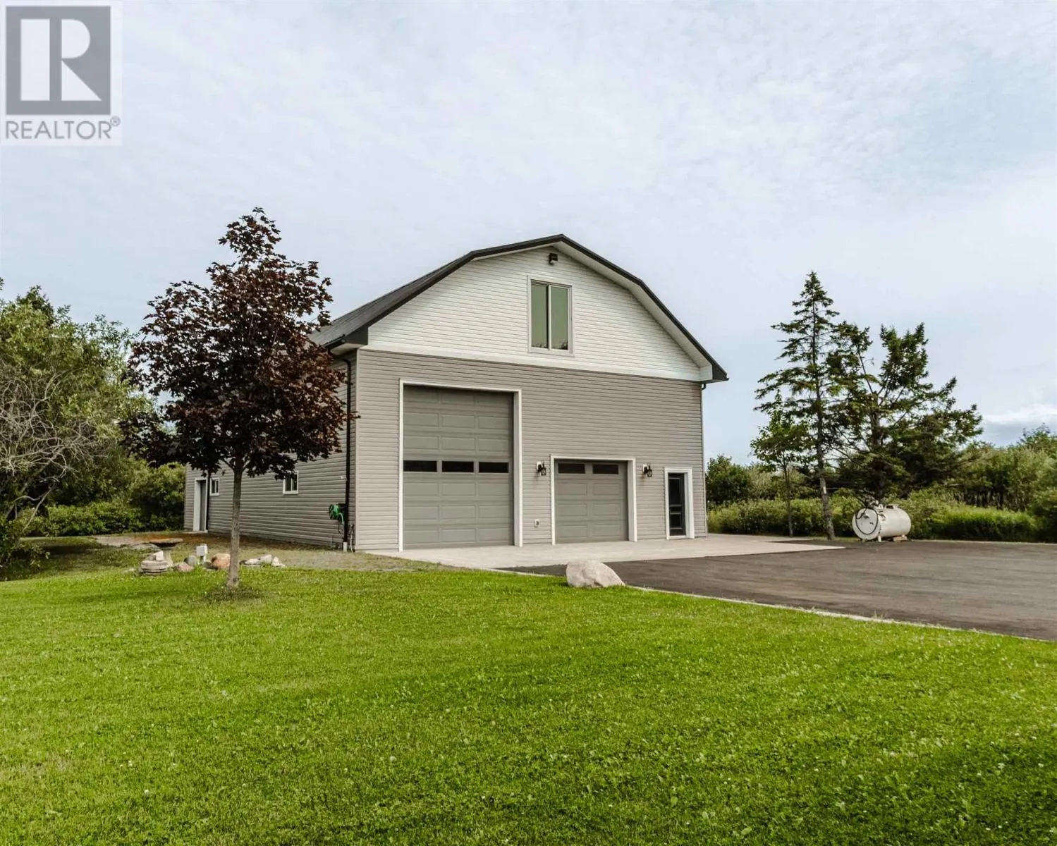 758 Leighs Bay RD