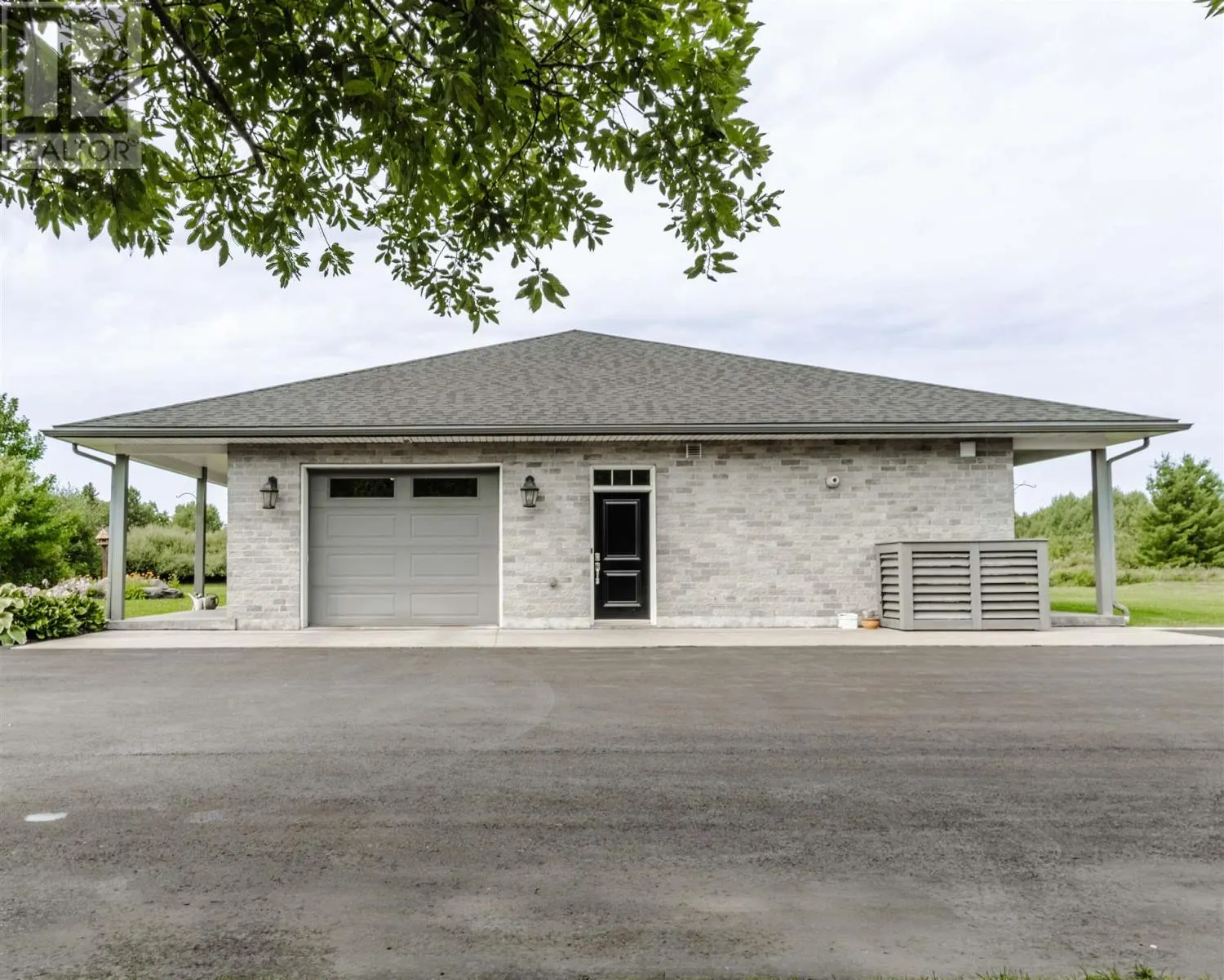 758 Leighs Bay RD