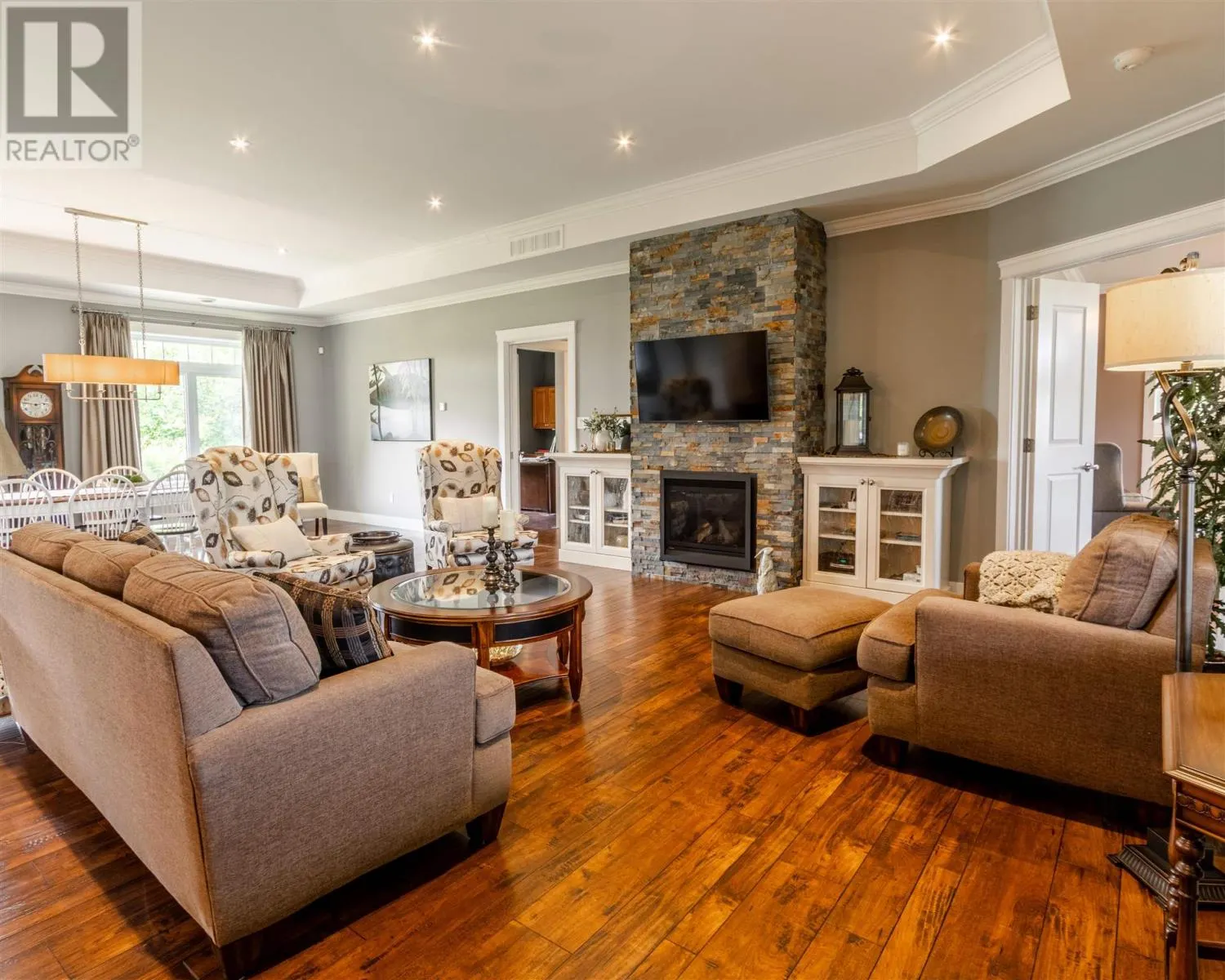 758 Leighs Bay RD