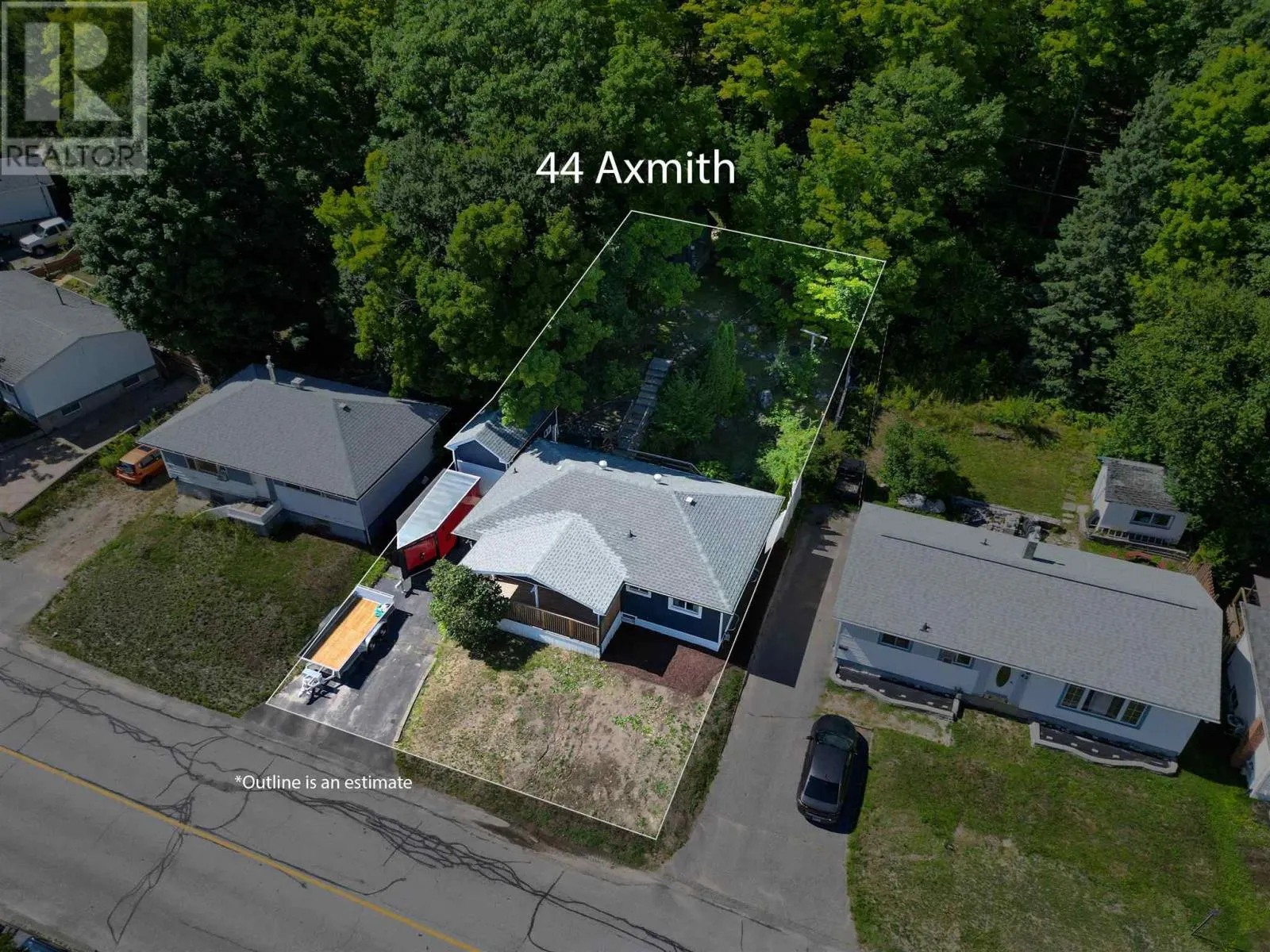 44 Axmith AVE