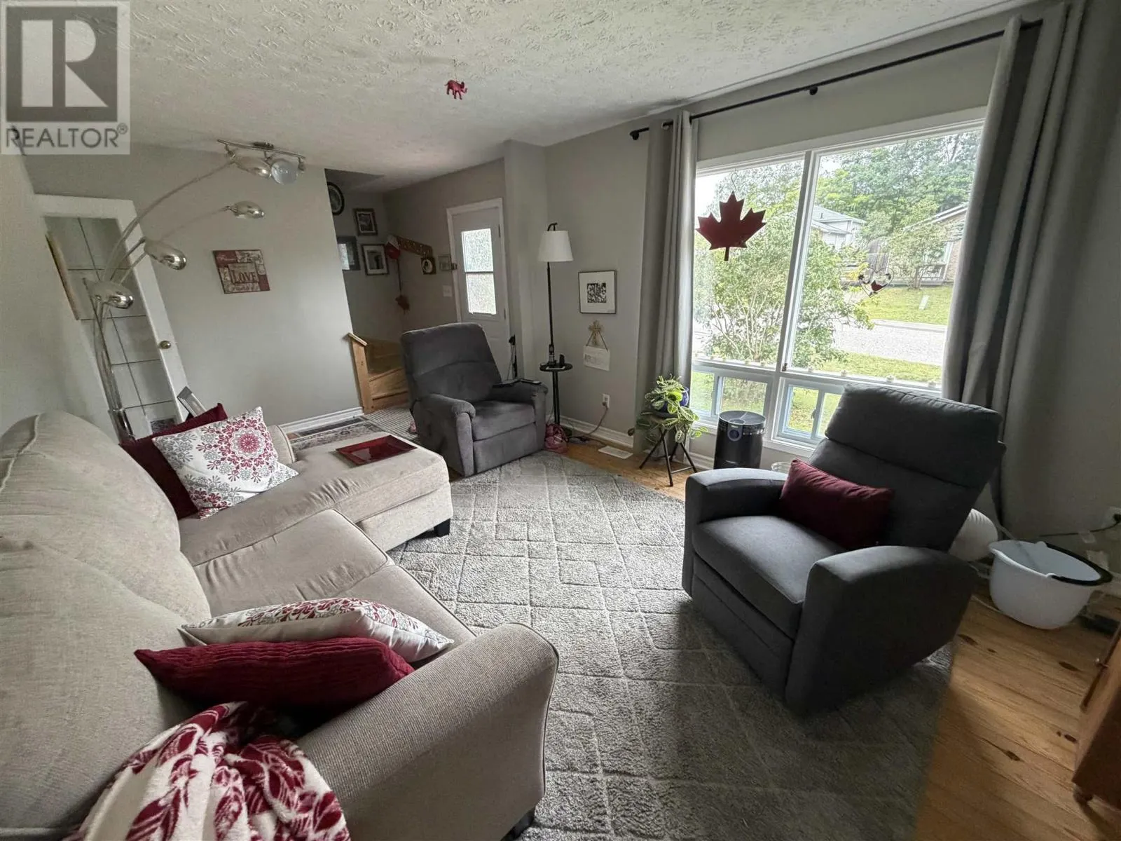 3 Stewart CRES
