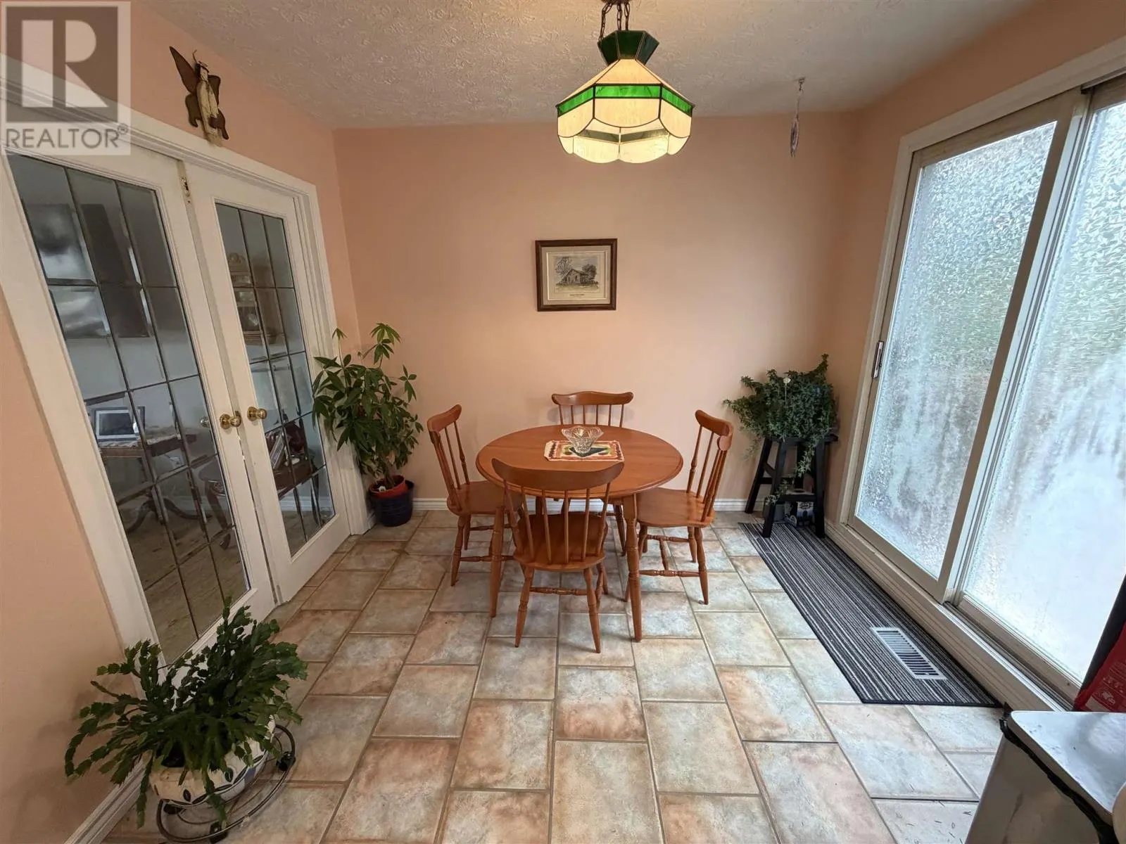 3 Stewart CRES