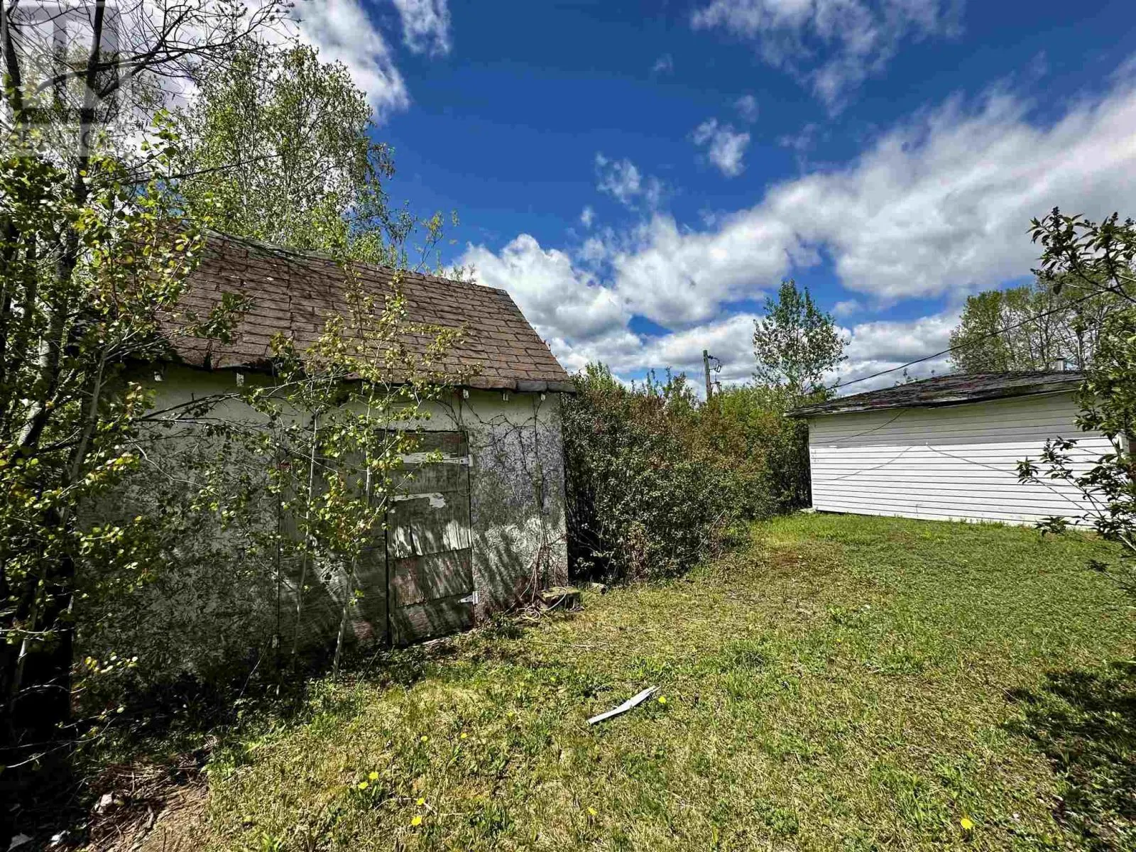 12 LAUZON CRES