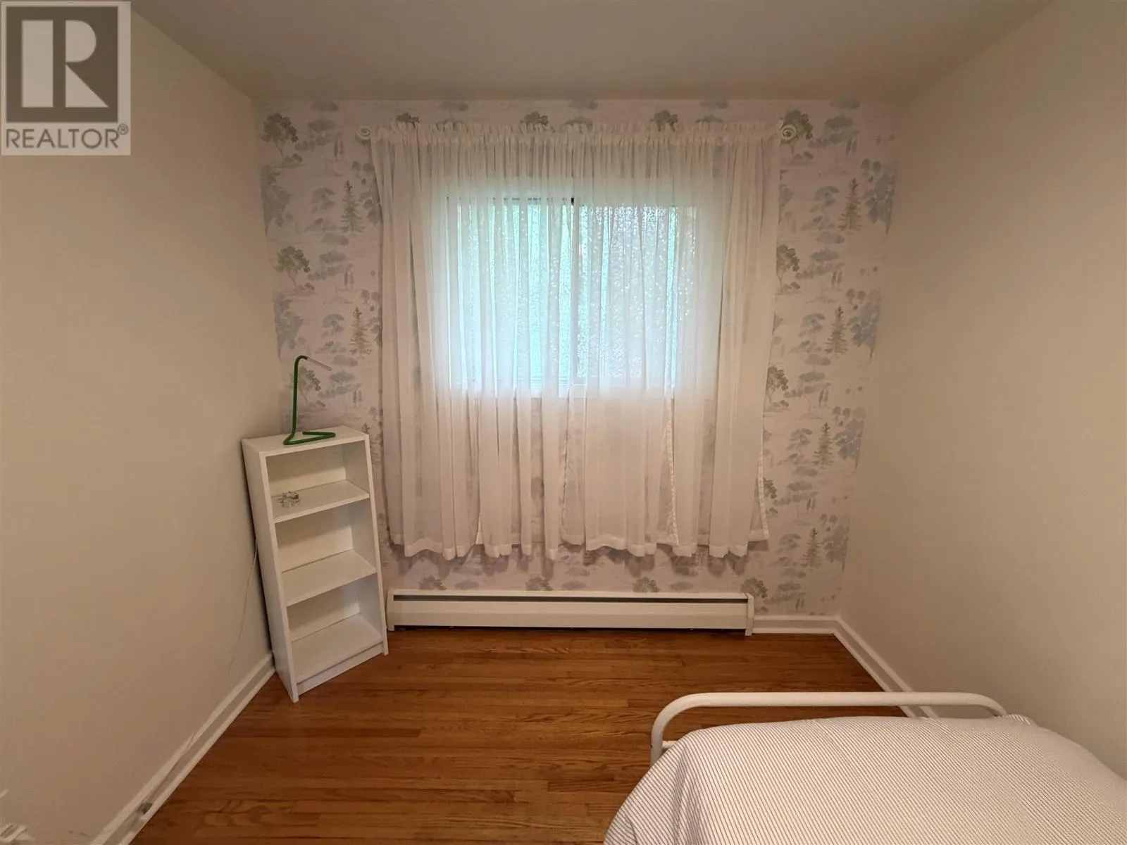 74 Roman AVE