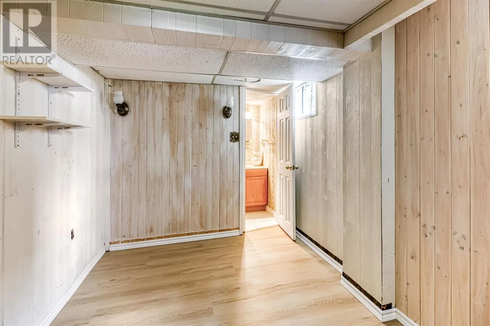59 Hirshhorn AVE