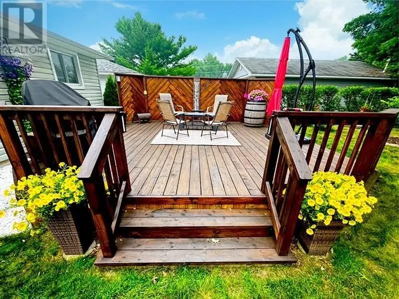 58 Stewart CRES