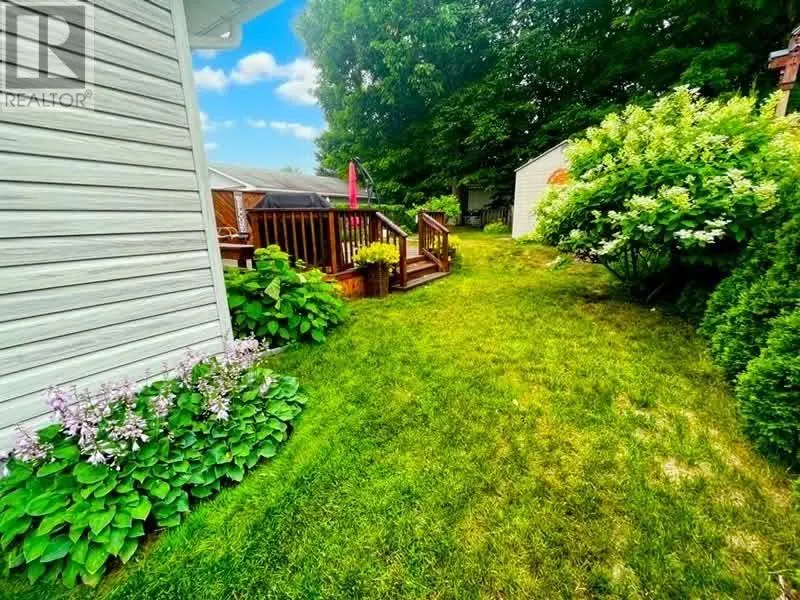58 Stewart CRES