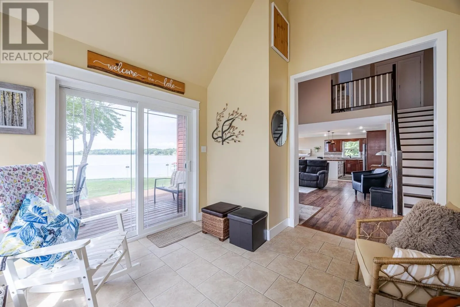 19 Finn's Bay RD S