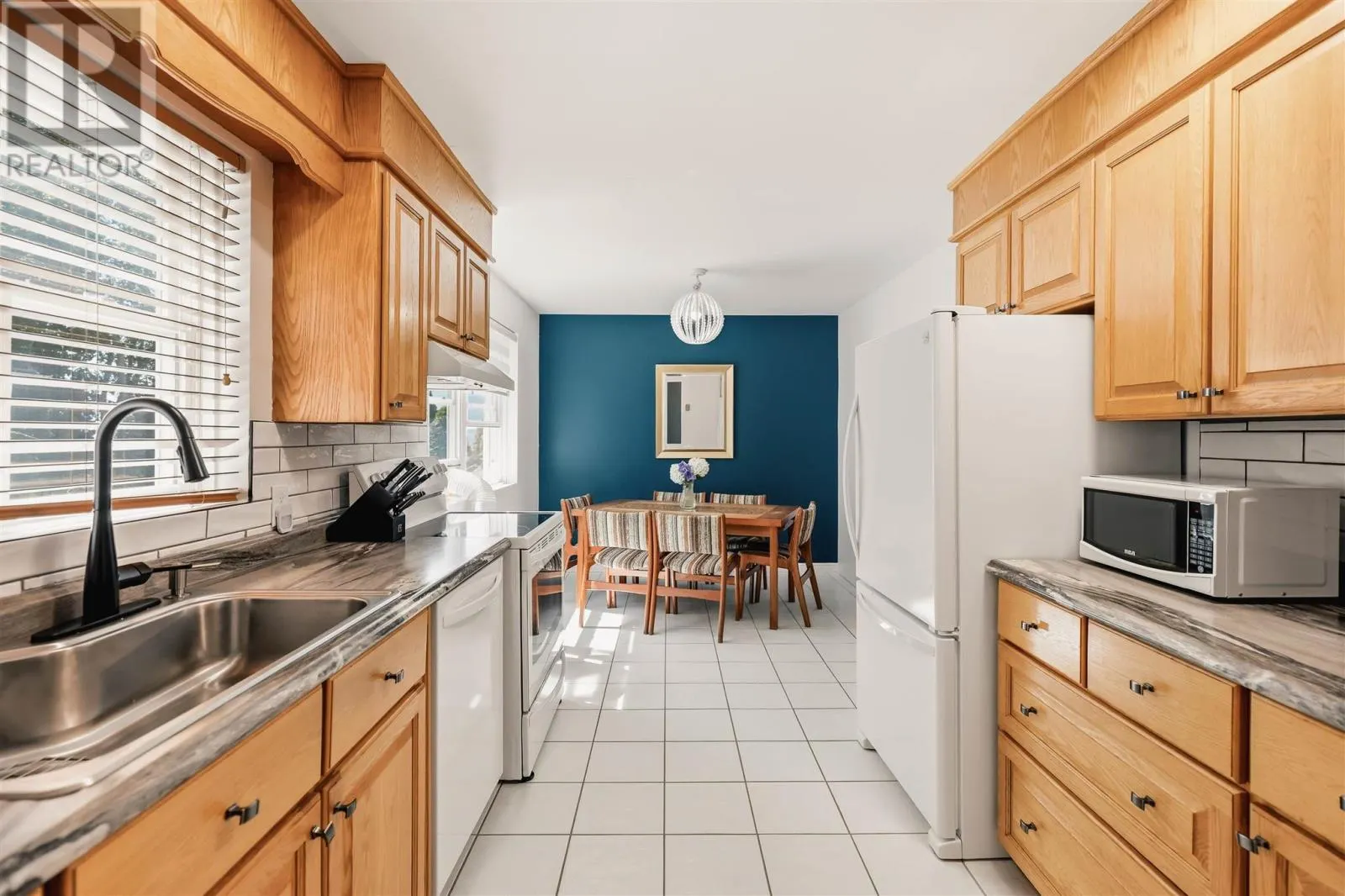 333 Sunnyside Beach RD