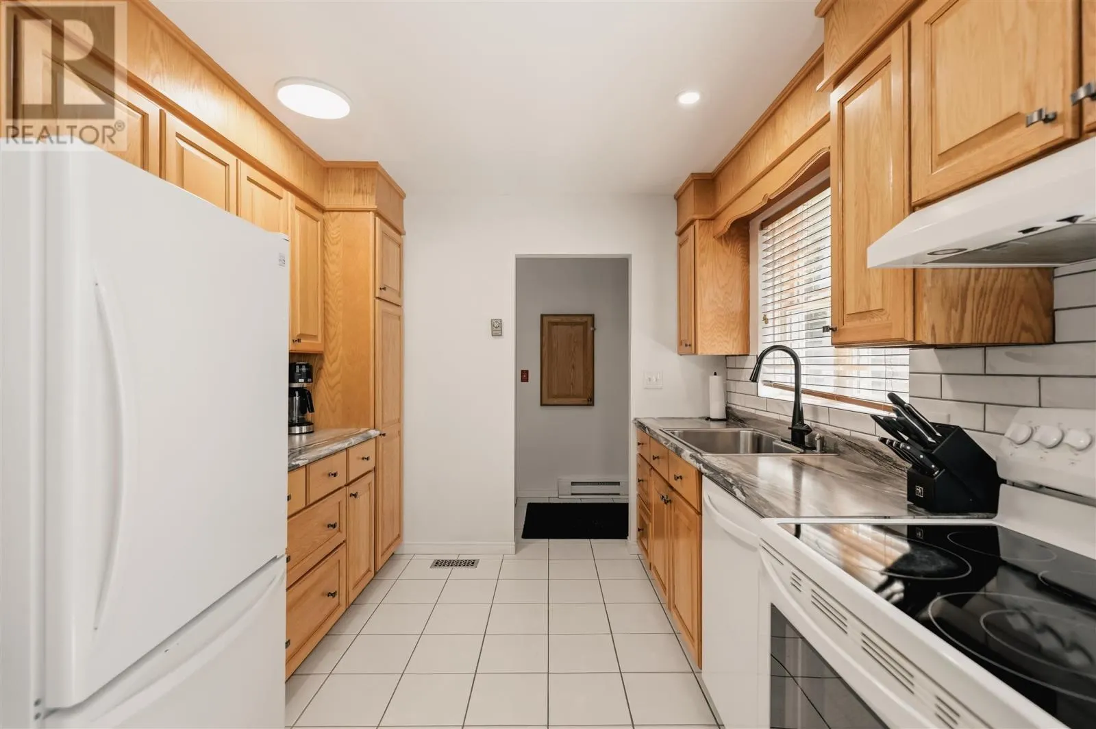 333 Sunnyside Beach RD
