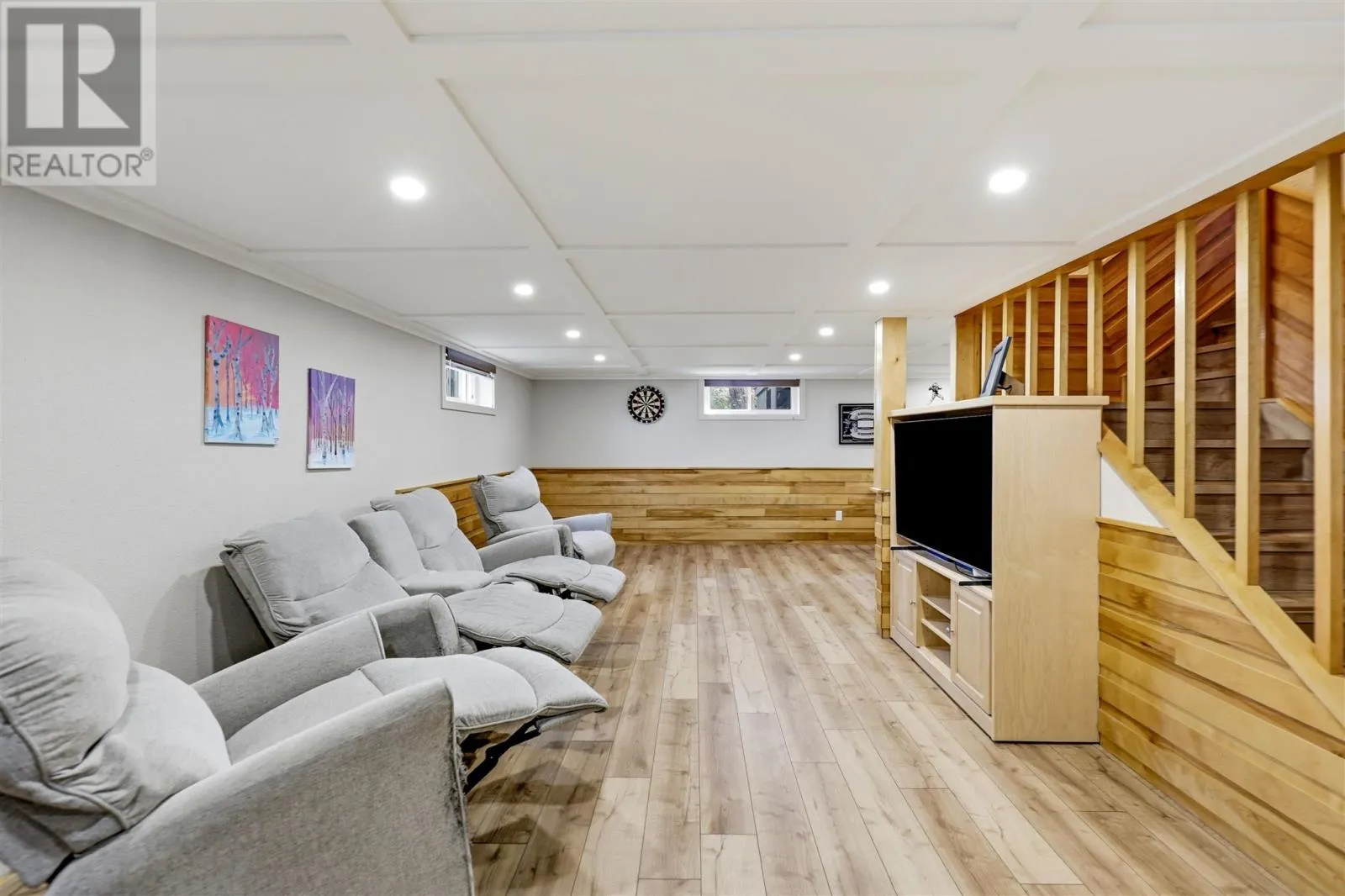 42 Caddy AVE