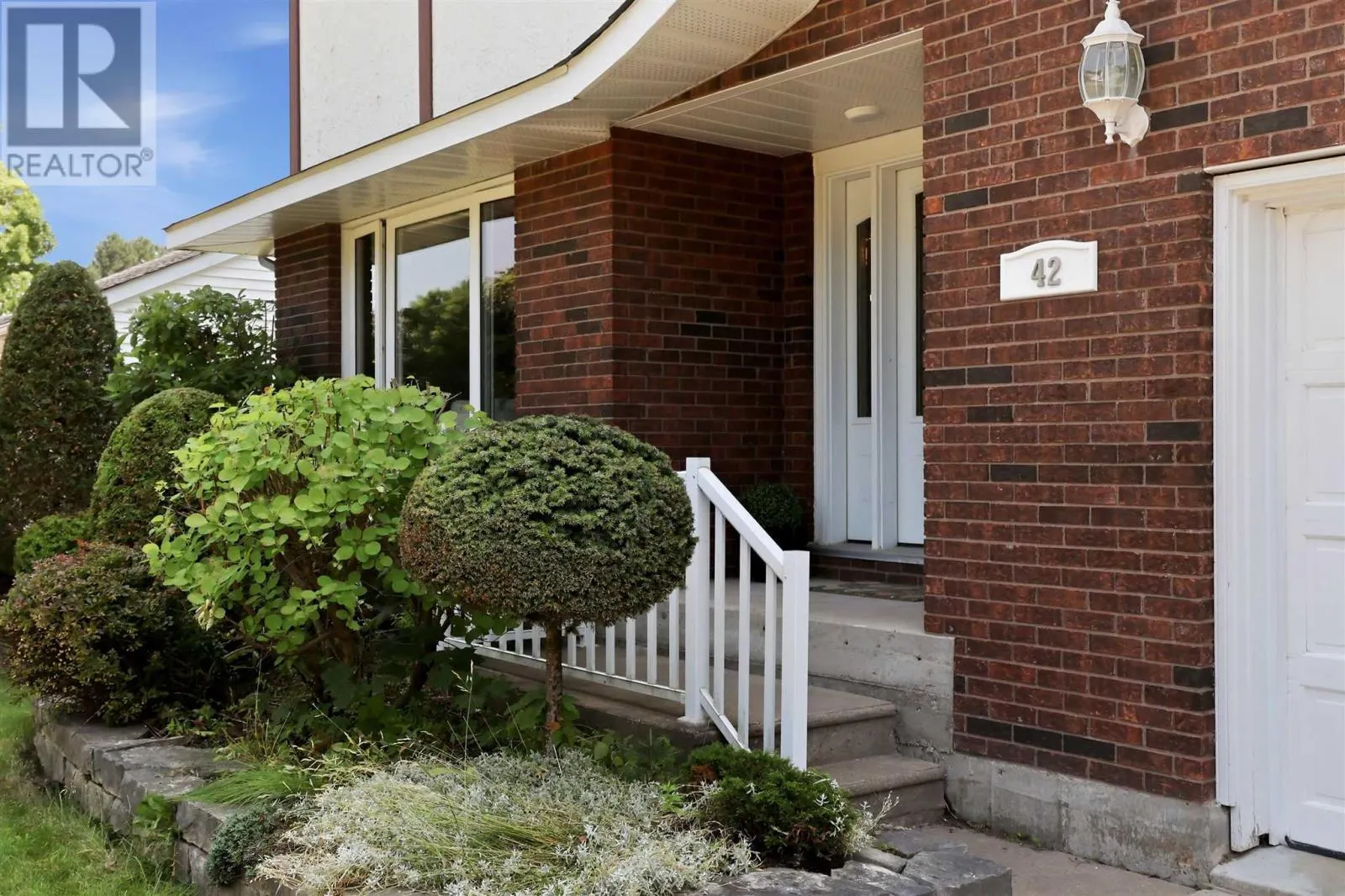 42 Caddy AVE