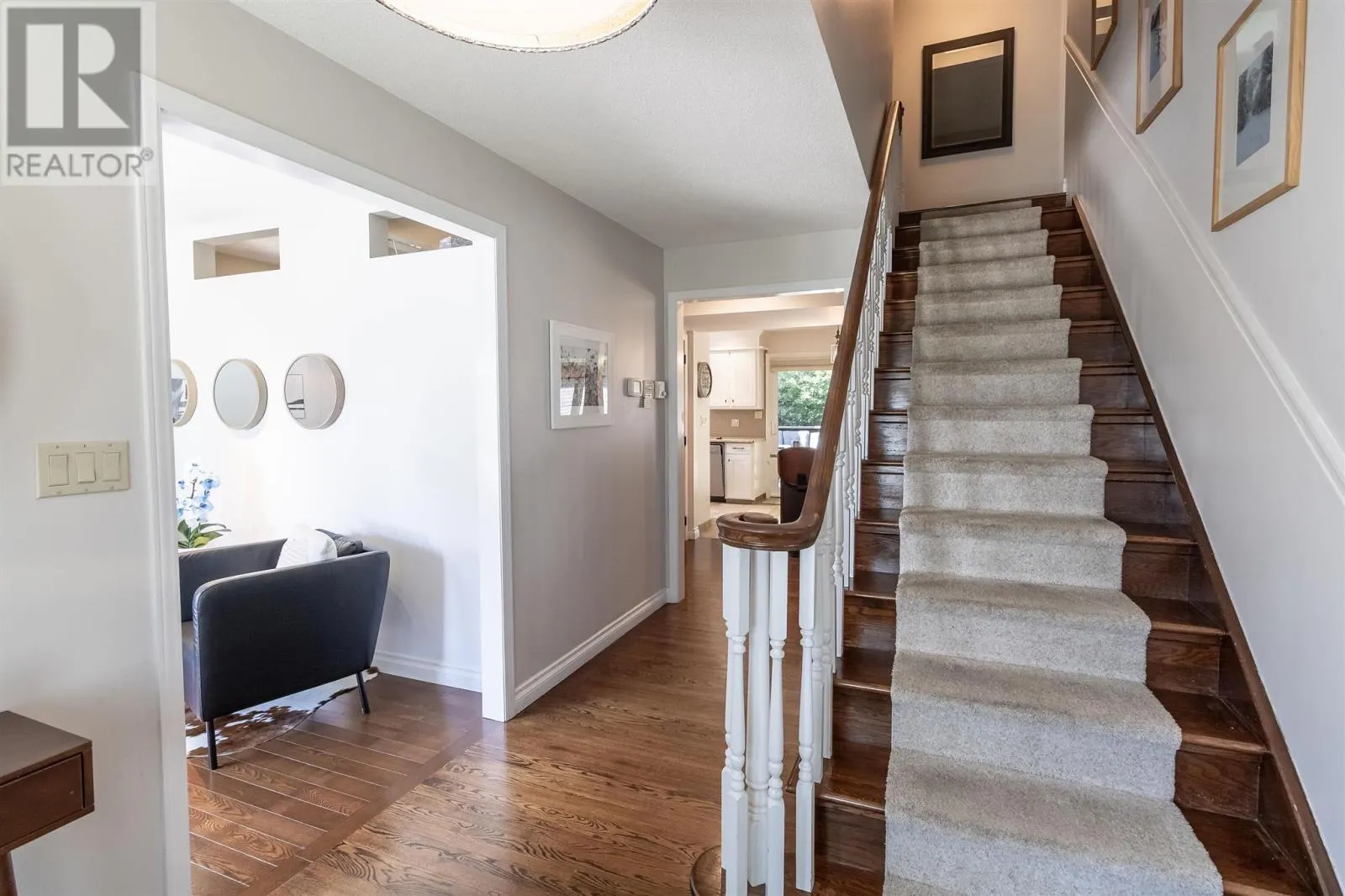 99 Westridge RD