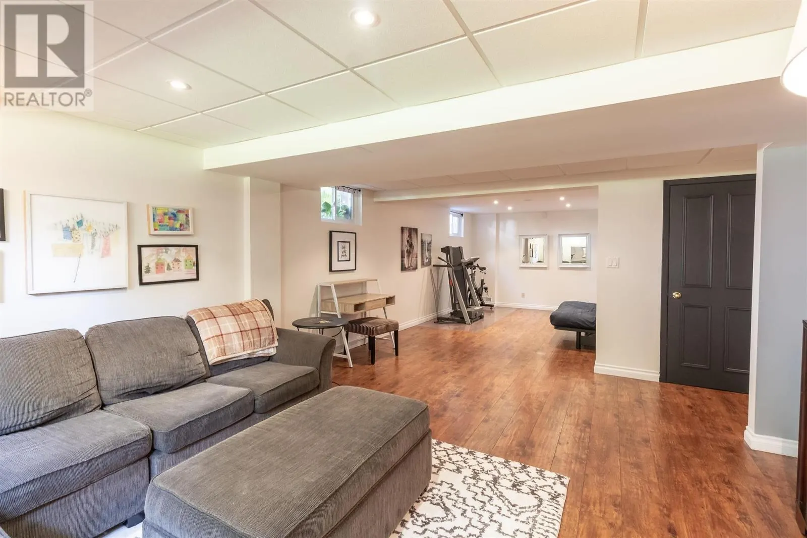 99 Westridge RD