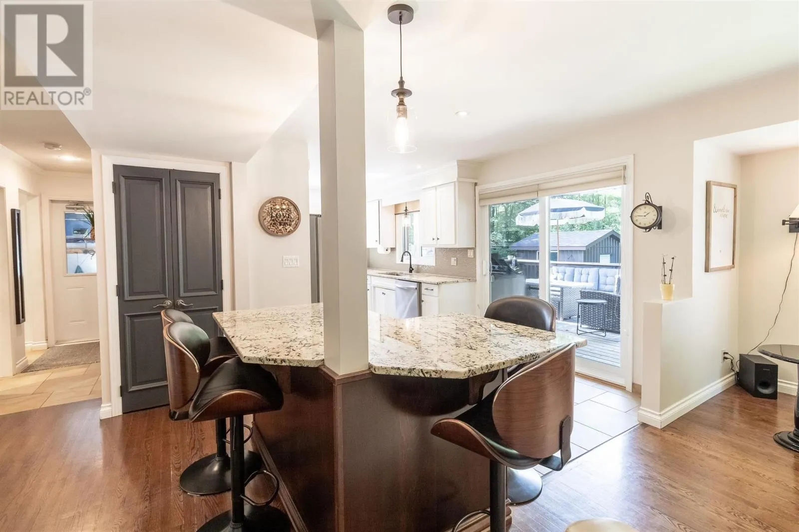 99 Westridge RD