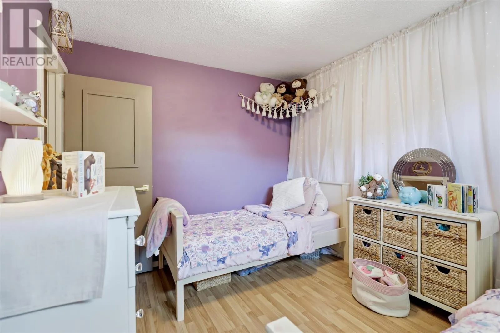 15 Sutton PL