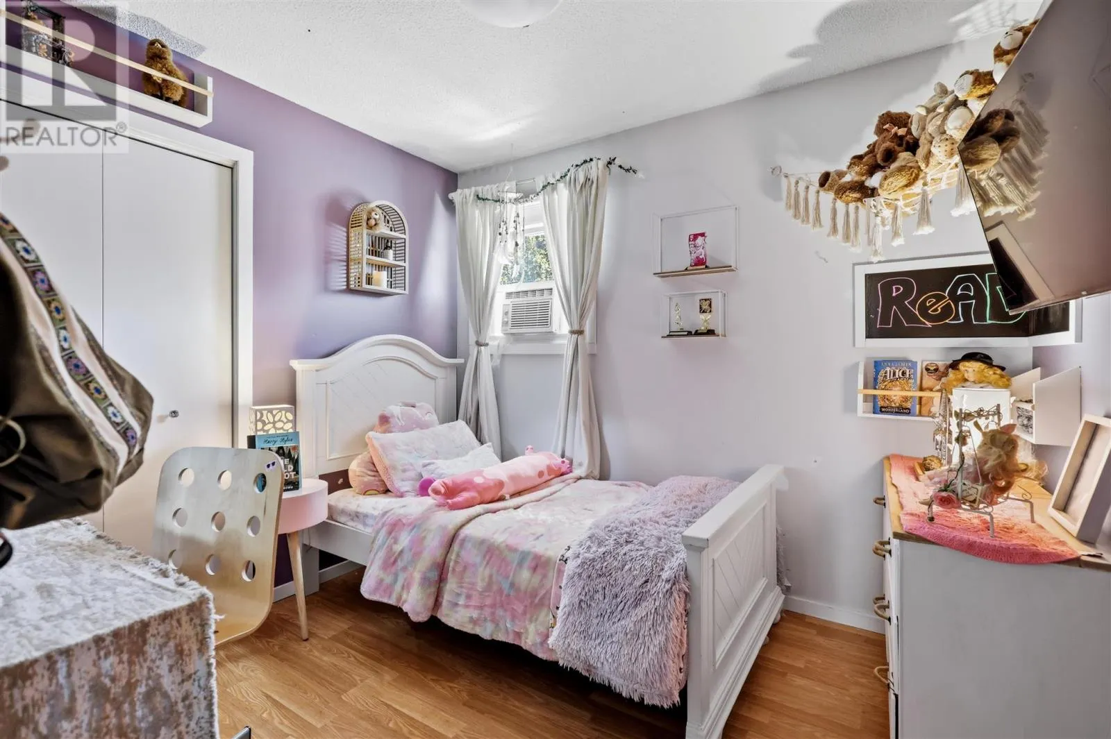 15 Sutton PL