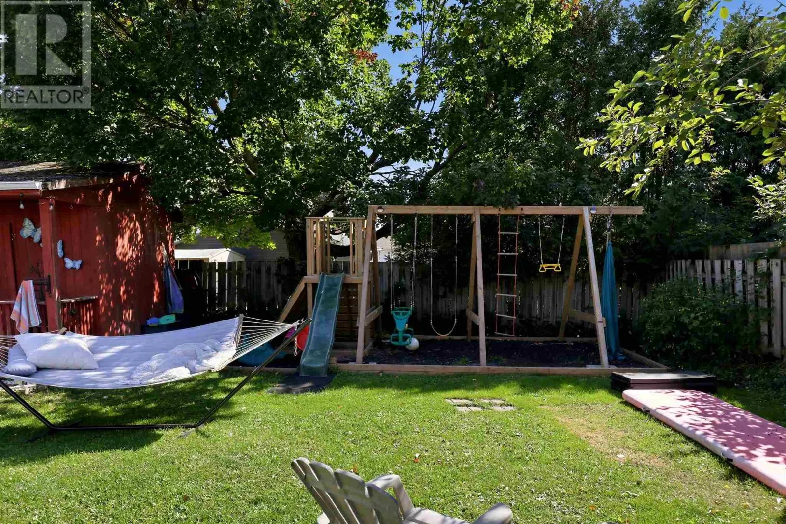 15 Sutton PL