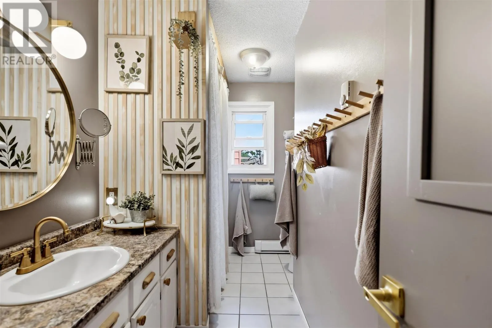 15 Sutton PL