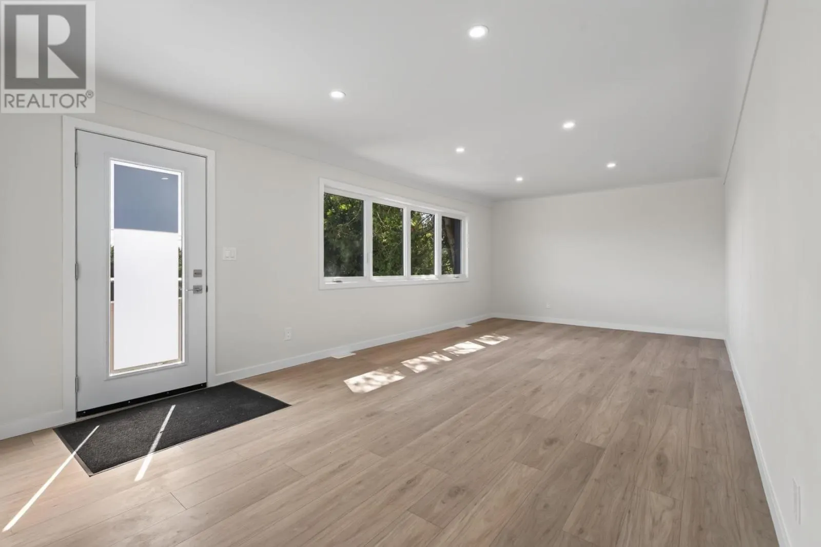 262 Kingsford RD