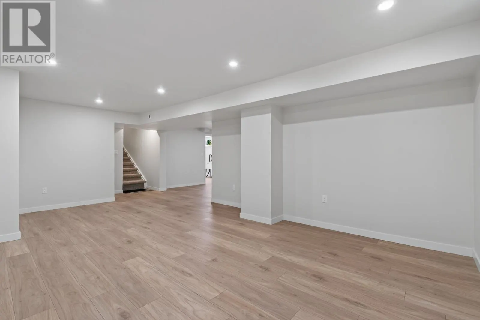 262 Kingsford RD