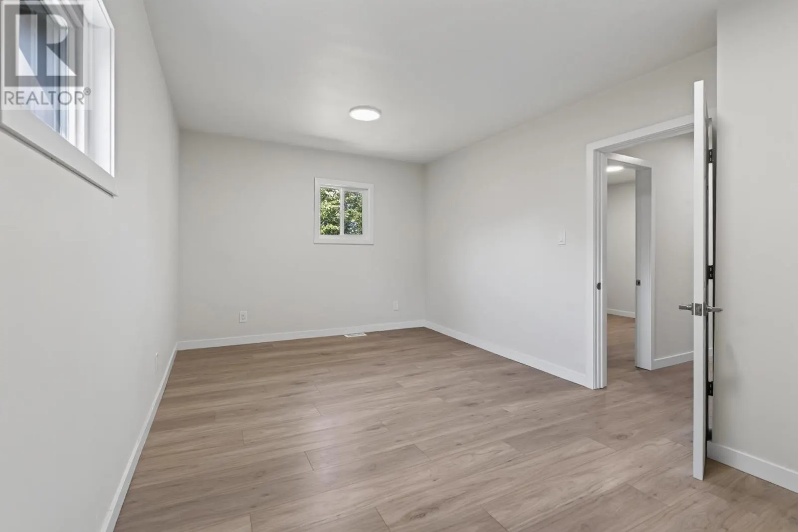 262 Kingsford RD