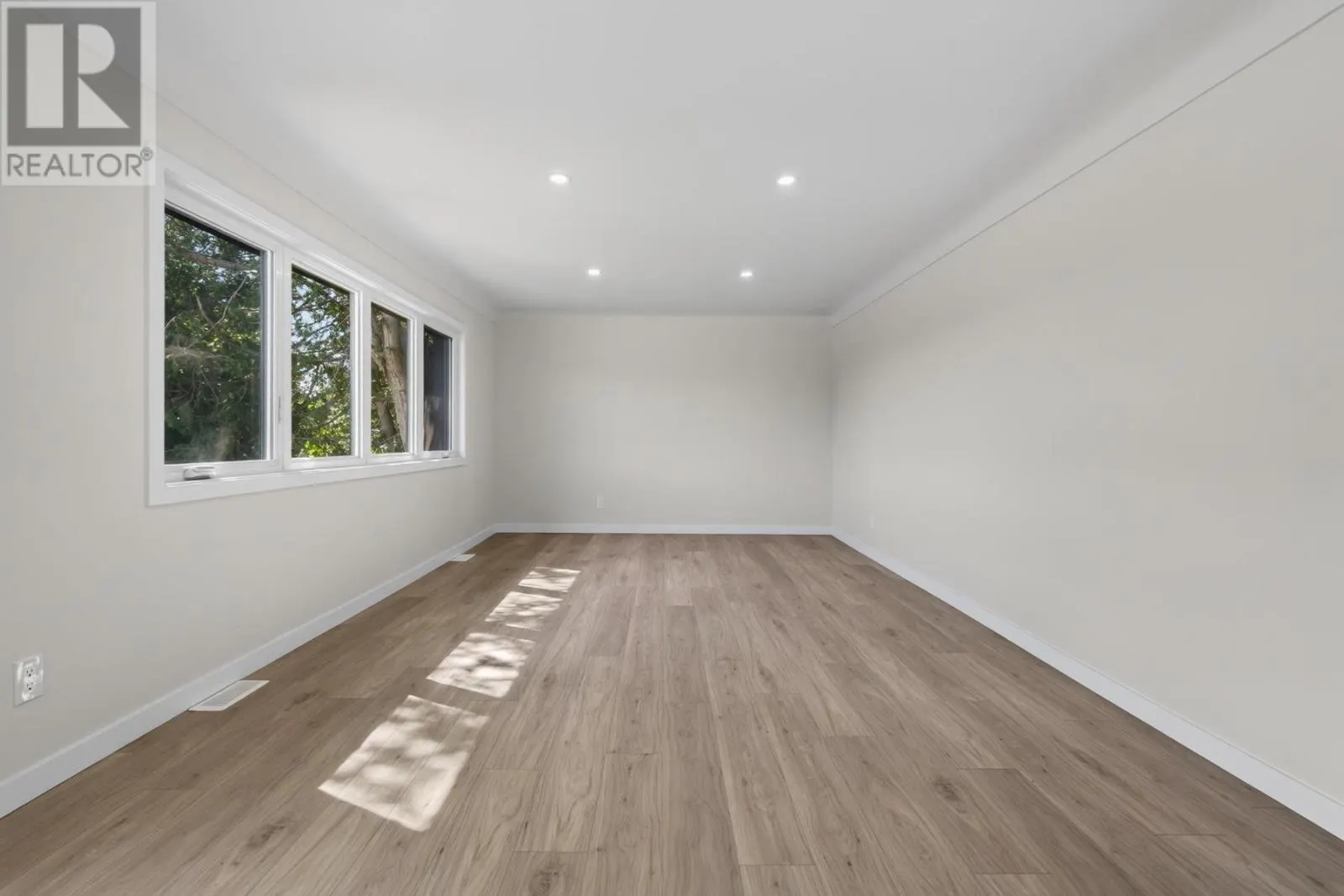 262 Kingsford RD