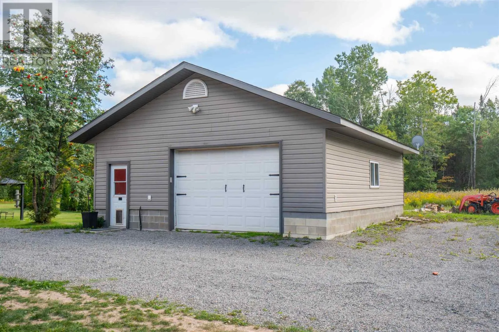 24 Olar RD